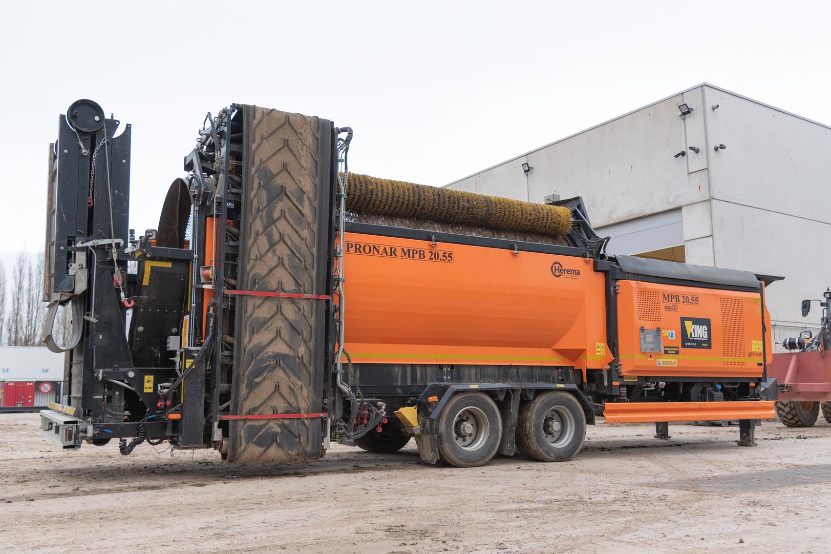 Pronar-20.55-Wheeled-3 Pronar 20.55 Wheeled 3